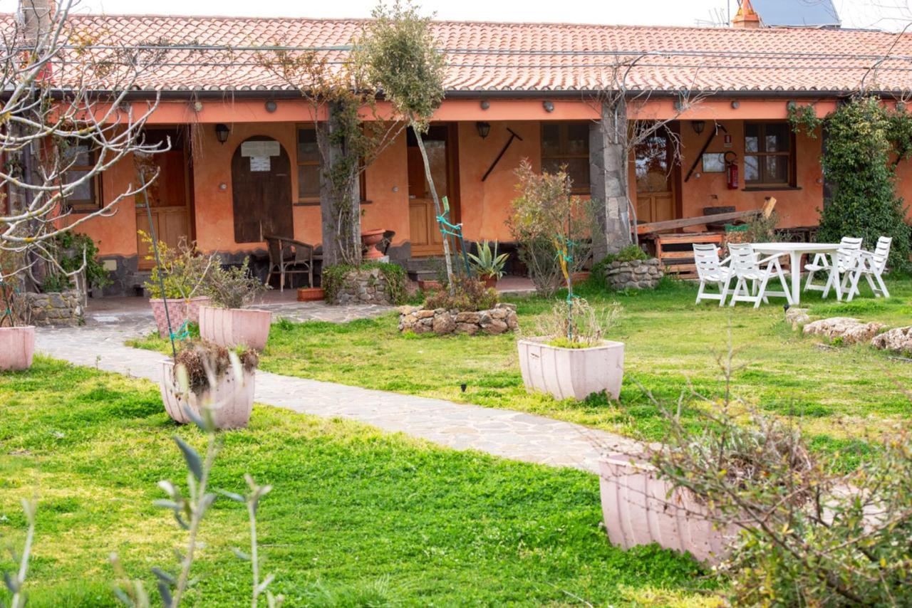 Agriturismo Nuragh'Elighe Sindia Esterno foto