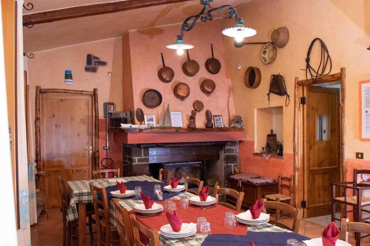 Agriturismo Nuragh'Elighe Sindia Esterno foto