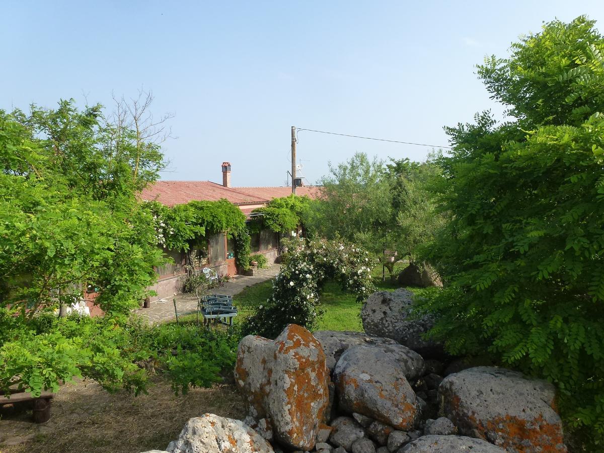 Agriturismo Nuragh'Elighe Sindia Esterno foto